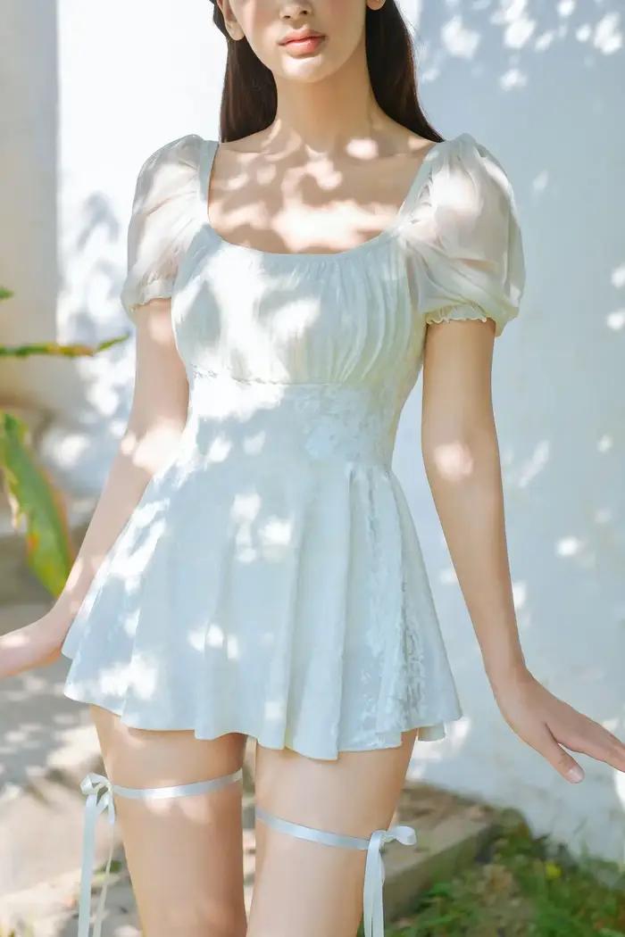 Maillot de bain une pièce pour femmes