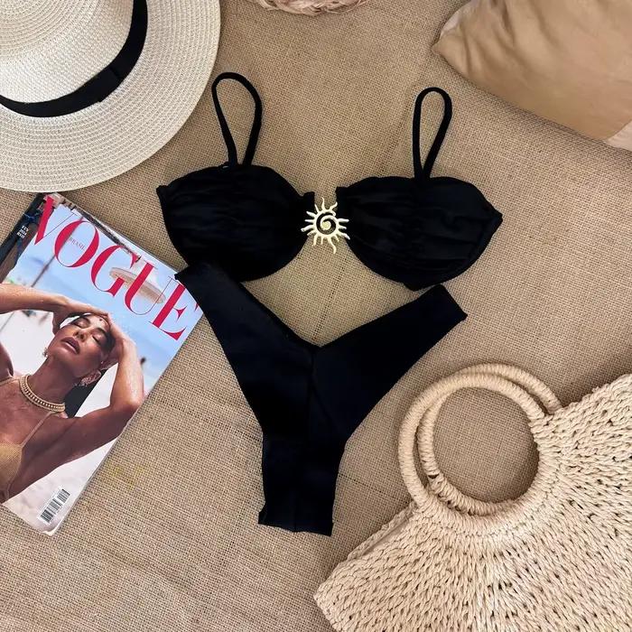 Ensemble de bikini sexy en métal orné