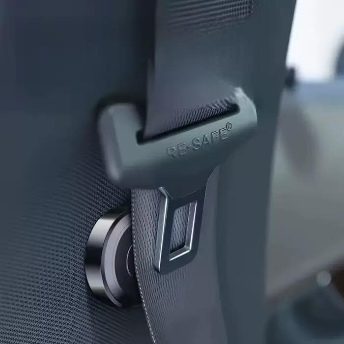 Clip de ceinture de sécurité réglable pour voitures, sécurise et stabilise la ceinture pour empêcher le glissement pendant la conduite.