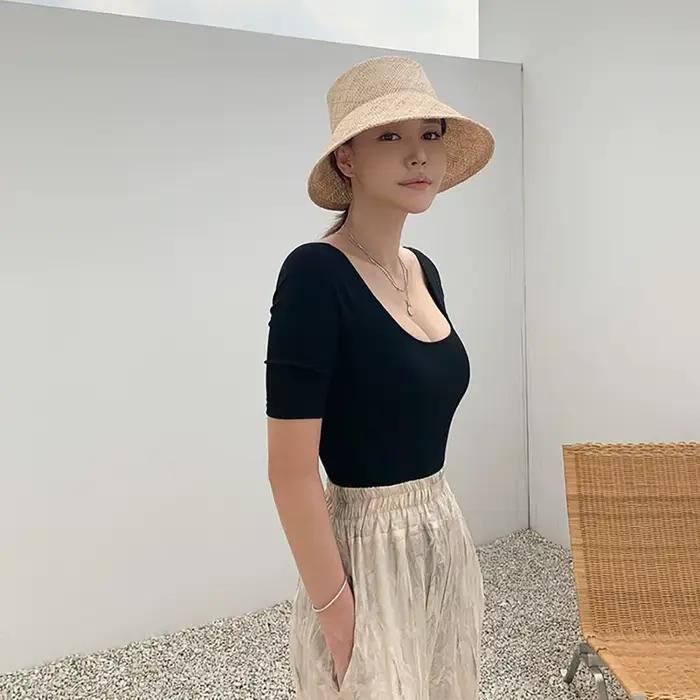Maillot de bain coréen uni ajouré