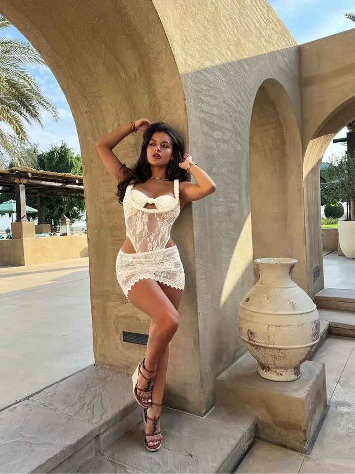Boucle épaule dénudée Bikini avec jupe femmes maillot de bain 2025 tendance Biquini maillots