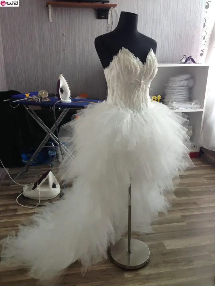 Robe de mariée Eleant plume bretelles à lacets princesse luxe avant court dos longues robes de marié
