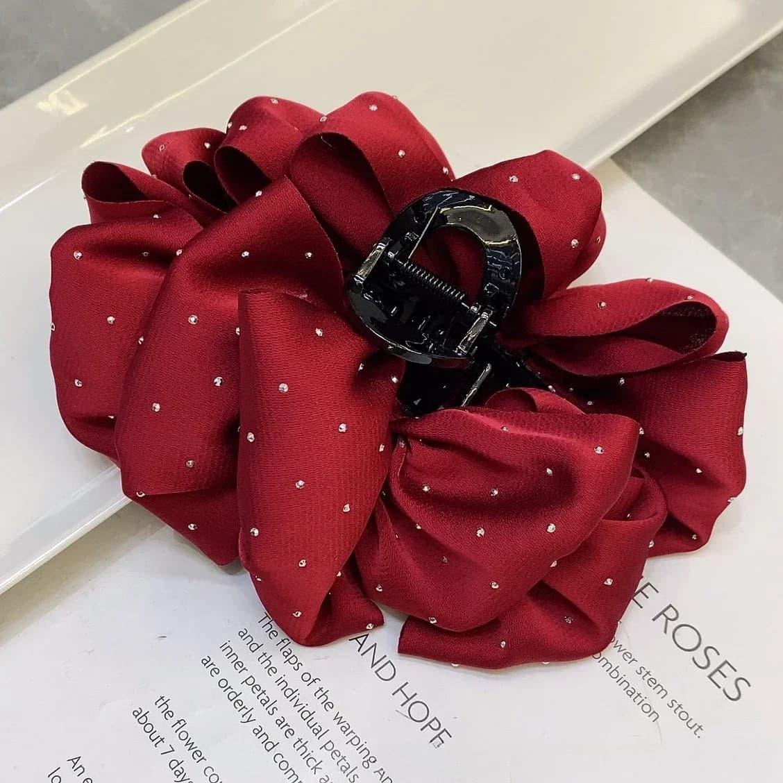 Pince à cheveux à la mode, design Unique, accessoire en strass, griffe de requin élégante, nœud papi