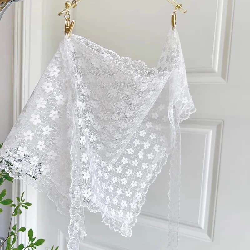 Foulard triangle blanc en dentelle à motif floral, fin, respirant, avec ruban, style artistique, pou