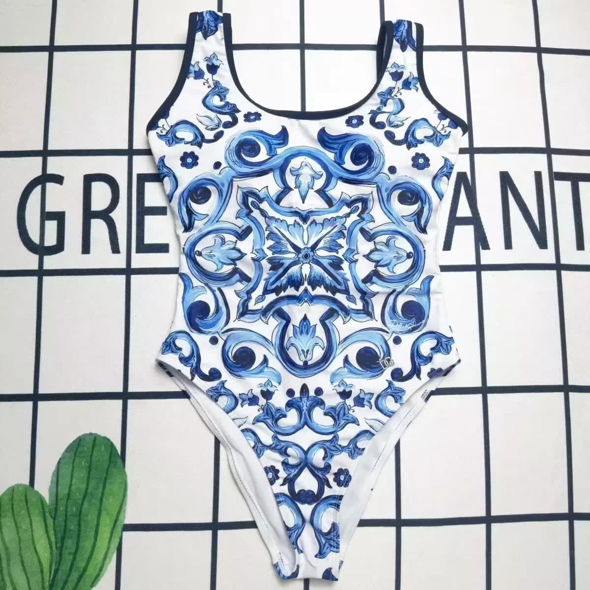 Maillot de bain une pièce sexy pour femmes, nouveau design, imprimé floral, style plage, populaire, 