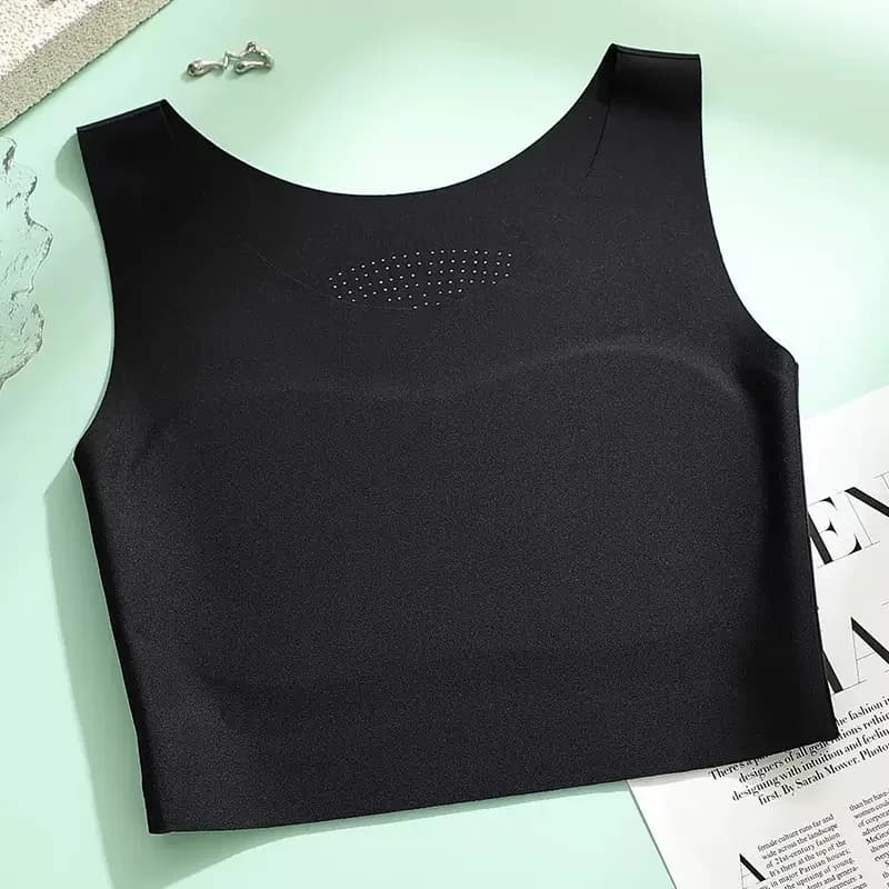 Les gros seins montrent des sous-vêtements de petits seins pour femmes avec des seins sans trace de 