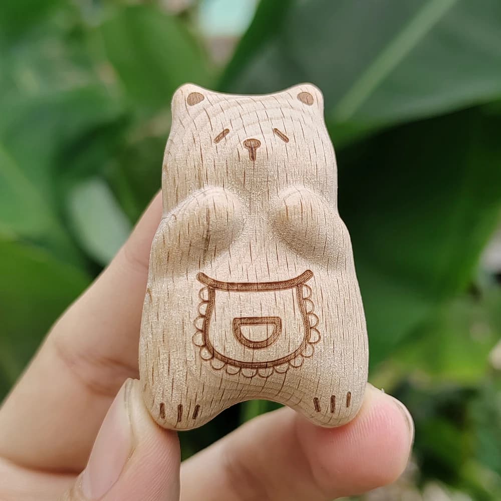 Figurine d'ours en bois sculptée à la main de 1,8 pouce, style simple, style abstrait, convient pour