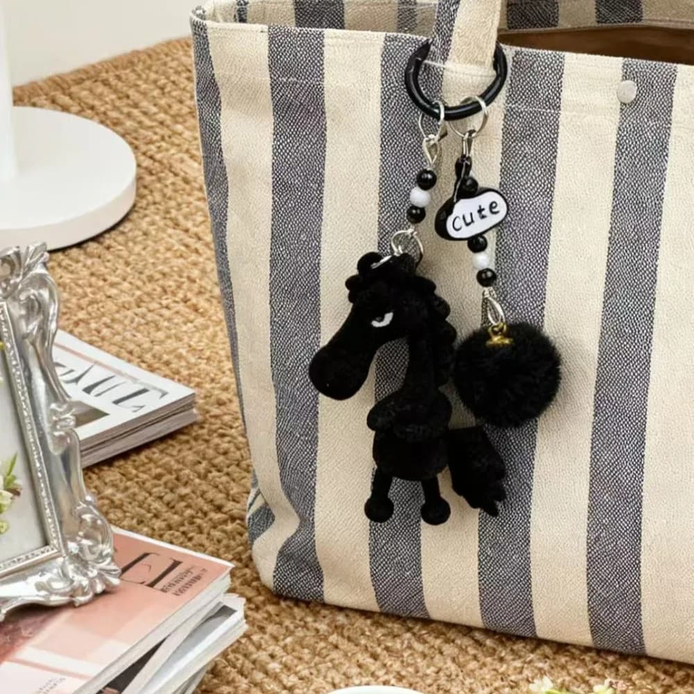 Flocage arrogance poney mignon porte-clés pour femmes sac pendentif en peluche cheval porte-clés voi