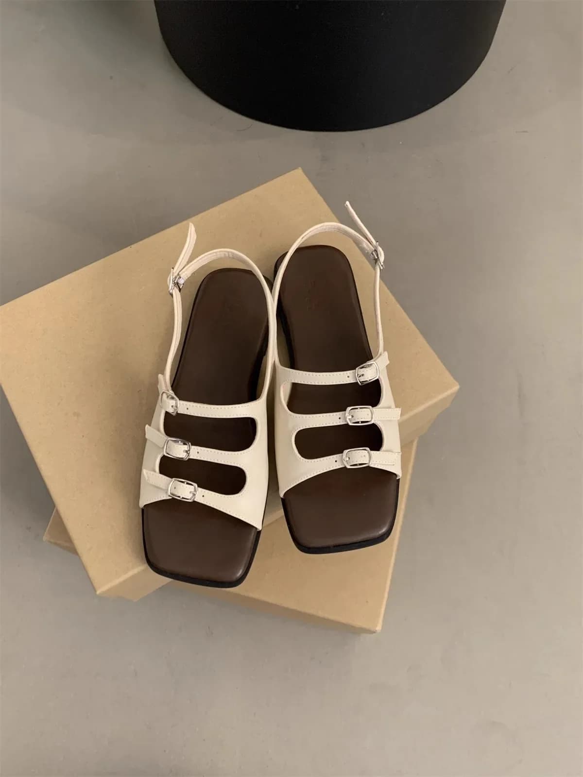 Grande taille 42 mode sandales femmes été nouveau Vintage plage Durable doux plat romain chaussures 