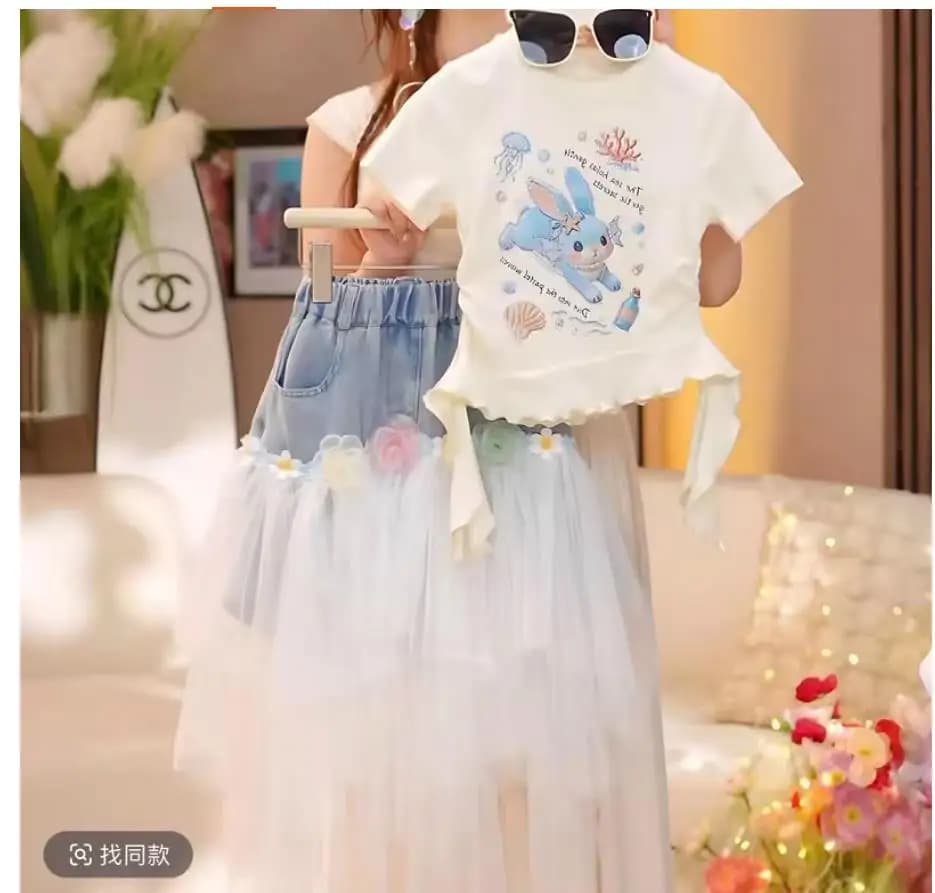 T-shirt à sequins en forme de cœur, robe à fleurs enveloppante