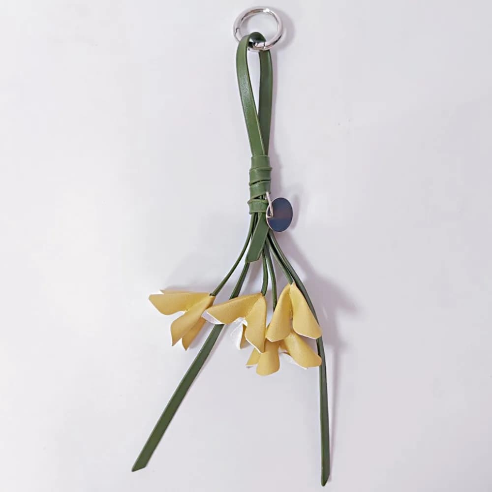 Pendentif Fleur Tendance en Cuir PU Violet, Porte-clés Fleur Lavande en PU, Breloque de Sac Créative