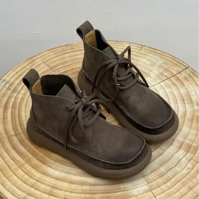 Bottines grande taille, nouveau style hiver 2025, semelle épaisse, bout rond, en stock.