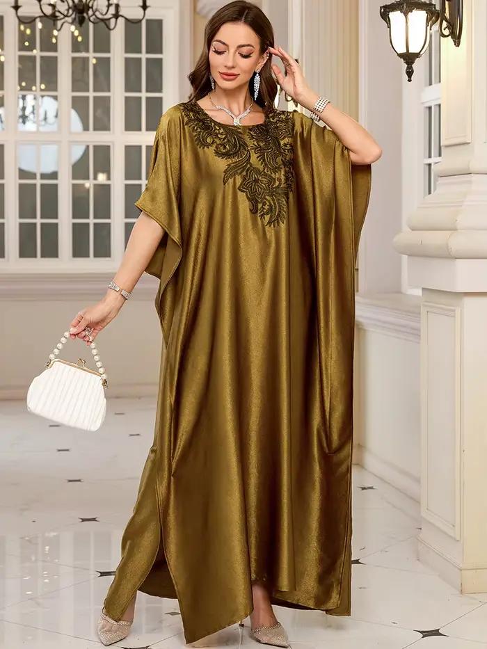 Femmes brodées longues Caftans grande taille caftan robes plage maillot de bain couvrir Robe moomoo
