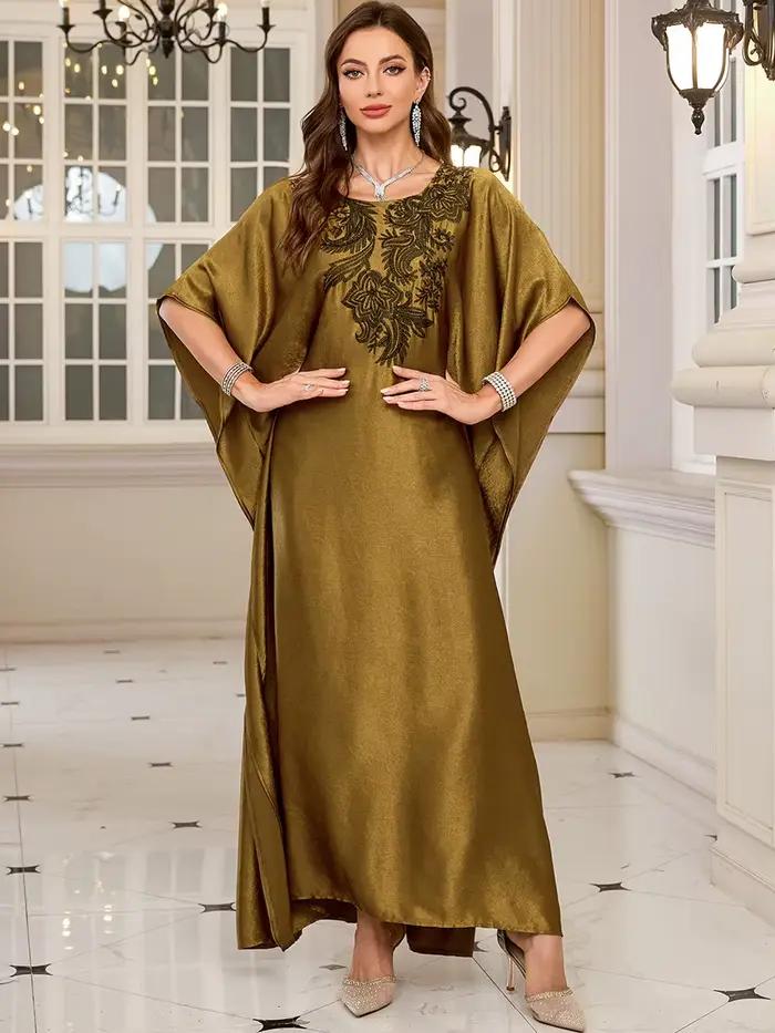 Femmes brodées longues Caftans grande taille caftan robes plage maillot de bain couvrir Robe moomoo