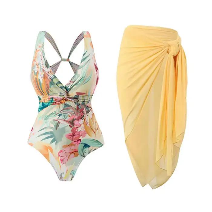 Maillot de bain froncé pour femmes une pièce avec jupe portefeuille pour nager et plage occasions spéciales et vacances en mer