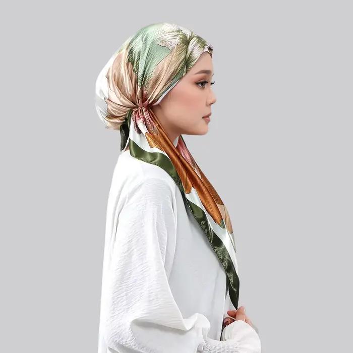 Hijab carré en satin de soie imprimé pour femme, foulard carré musulman tendance, châle antidérapant en satin de soie, couvre-chef 60*22cm