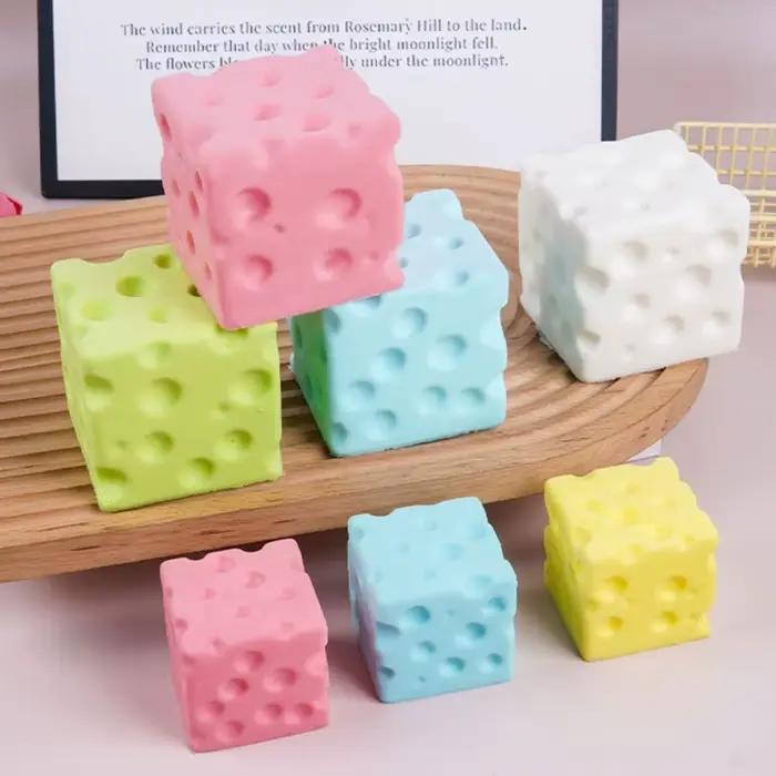 Jouet anti-stress en PU en forme de cube de fromage à presser, 5/7 cm, super doux, à récupération lente, réaliste, pour la relaxation des mains