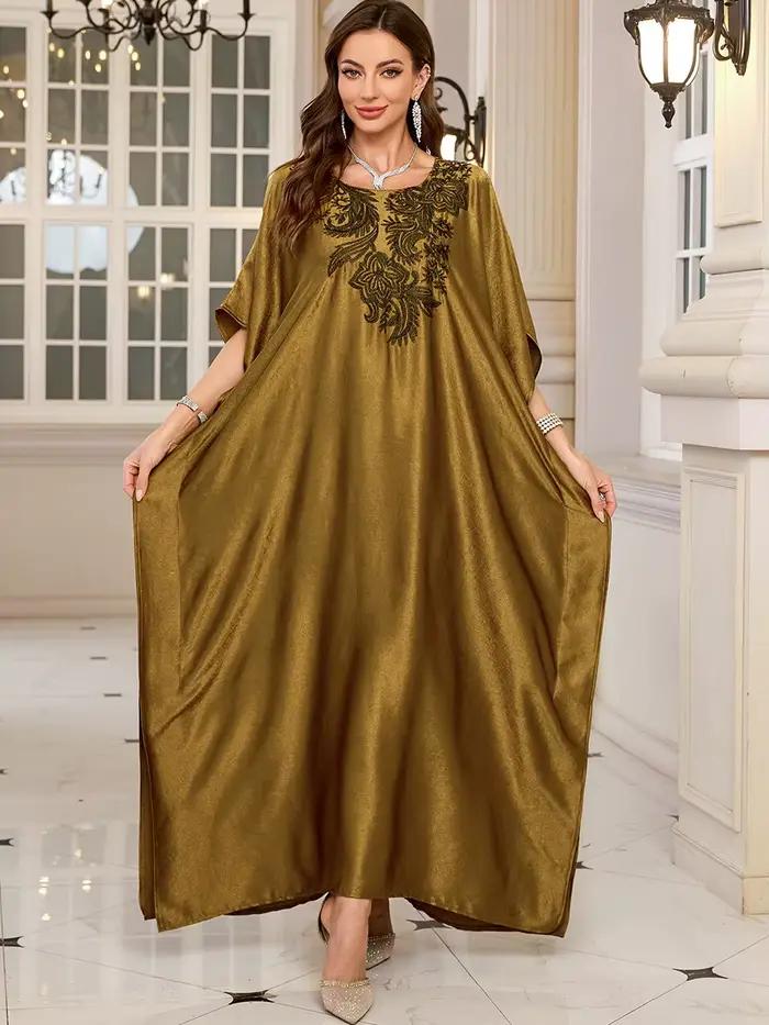 Femmes brodées longues Caftans grande taille caftan robes plage maillot de bain couvrir Robe moomoo
