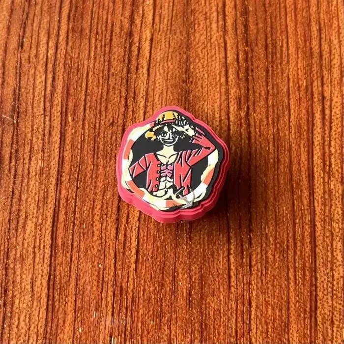 Breloques de chaussures créatives One Piece Luffy Tony Tony Chopper Nika aux cheveux blancs, décorations de chaussures de personnage de dessin animé, boucle de chaussure, cadeau