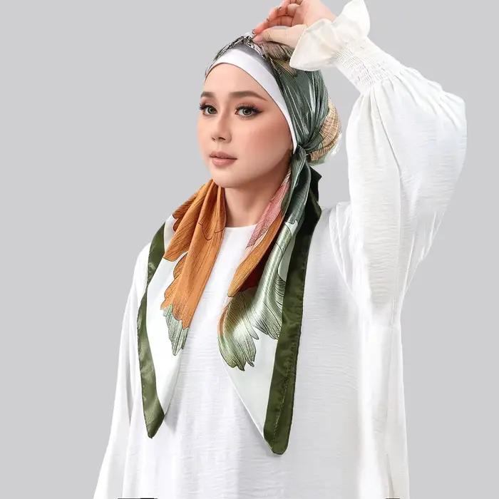 Hijab carré en satin de soie imprimé pour femme, foulard carré musulman tendance, châle antidérapant en satin de soie, couvre-chef 60*22cm